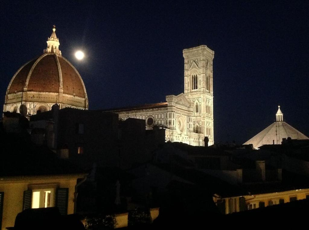 In Centre Of Florence, Balcony And Terrace With Amazing View Florenz